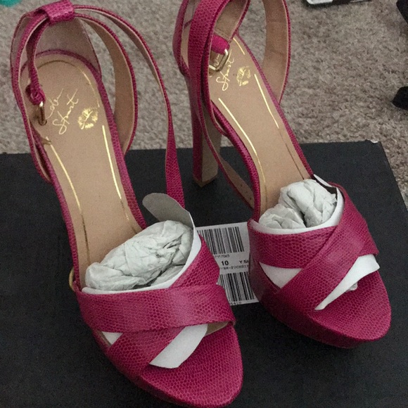 Colin Stuart crisscross platform shoe - Picture 1 of 4